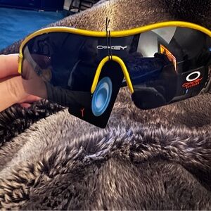 Oakley Radar Yellow and Black Performance Sunglasses